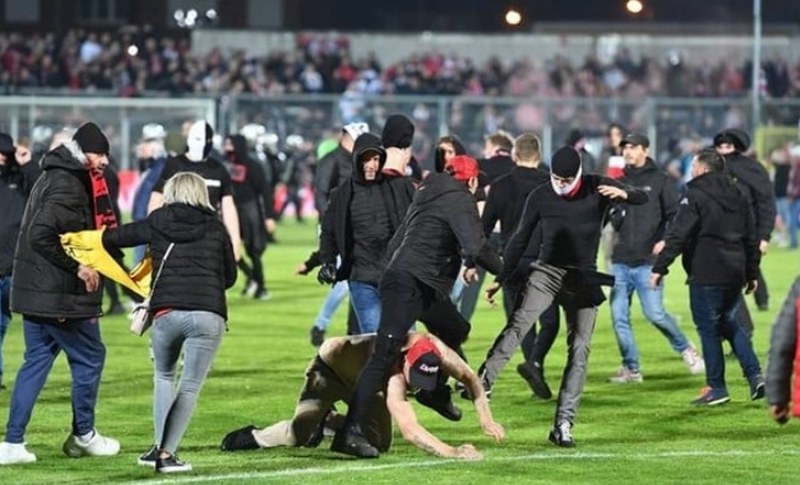 Những điểm đen của hooligan là gì bạn đã biết chưa?