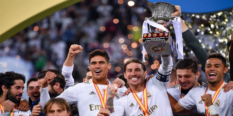 Los Blancos là cái tên đầu tiên mà người hâm mộ đặt cho CLB Real Madrid
