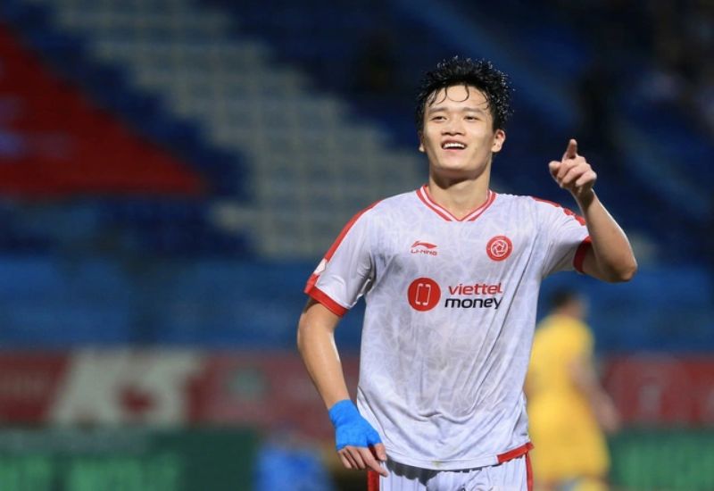 Hiện nay Nguyễn Hoàng Đức là cầu thủ xuất sắc nhất V-League
