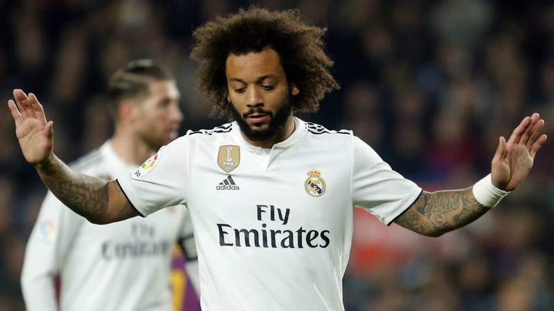Số áo của Marcelo là 24 khi chơi tại CLB Real Madrid 