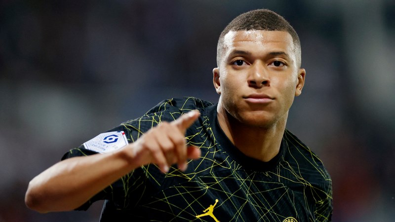 Mbappe - Người kế vị các huyền thoại bóng đá trong tương lai