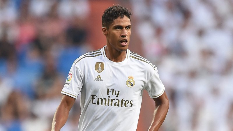 Tại CLB Manchester United số áo của Varane là 19