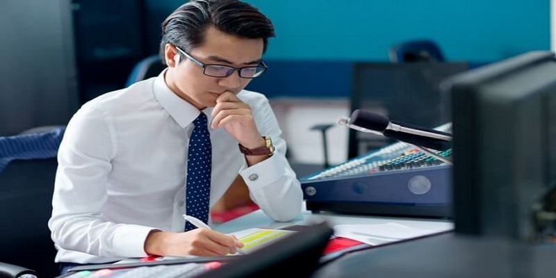 Khi đang còn là sinh viên Bá Phú không ngừng học tập trau dồi kiến thức