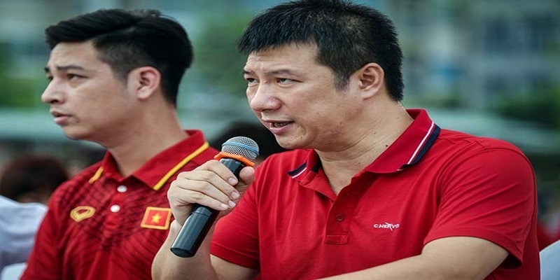 Tiểu sử BLV Quang huy mất hơn 1 năm học tập mới được lên bình luận trực tiếp