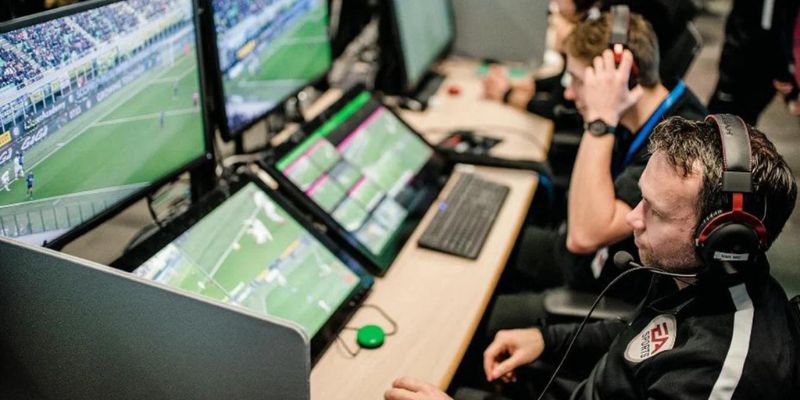 Var là gì được fan hâm mộ bóng đá quan tâm