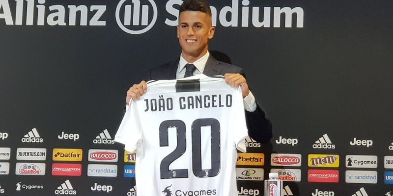 Hậu vệ Cancelo đã ghi được nhiều dấu ấn đáng nhớ trên sân bóng