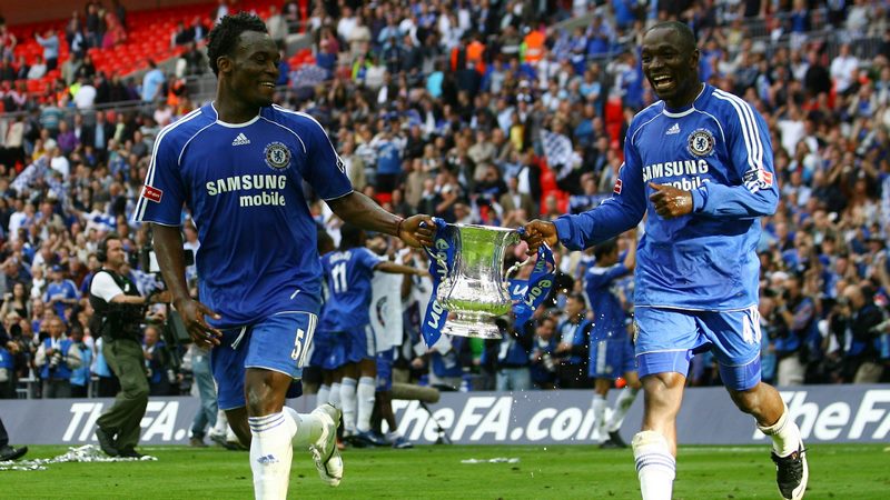 Essien đã từng nhiều lần chạm tay tới chức vô địch danh giá