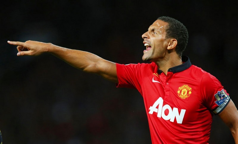 Ferdinand khoác áo số 5 tại CLB Manchester United