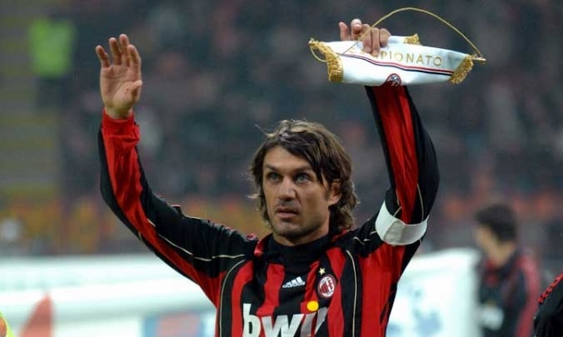 Maldini thường xuất hiện trong đội hình ở vị trí cánh trái